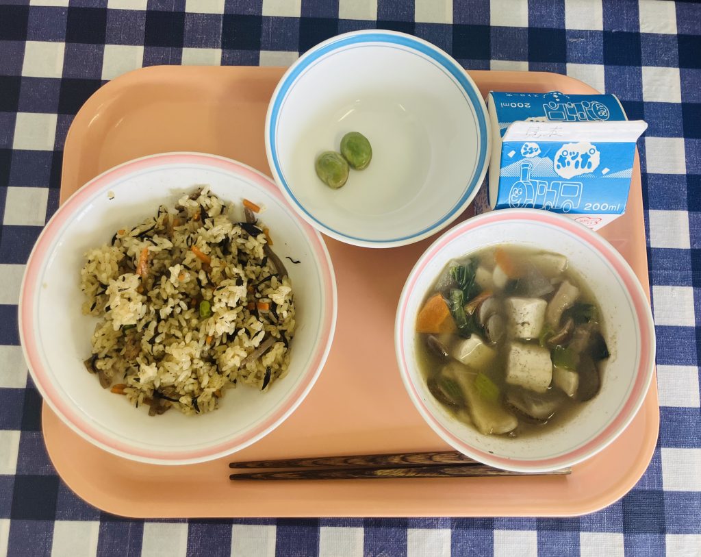 旬の食材！！そら豆くん♪