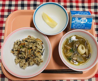 寒くなってきたこの時期に！秋田名物♪