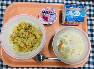 人気のカレーピラフ！