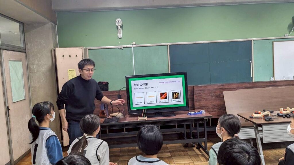 間伐材を活用した木工教室（放課後子ども教室「楽しい四」企画）