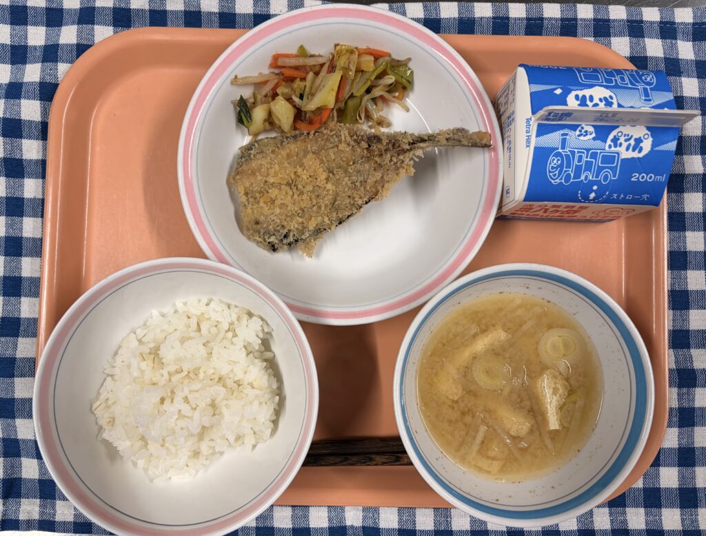 いわしをカリッと揚げました♪