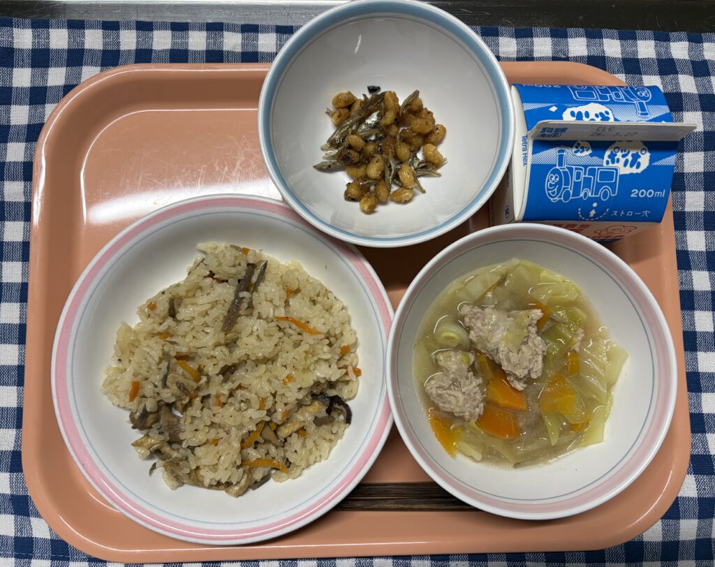 大豆とじゃこでカルシウム～♪